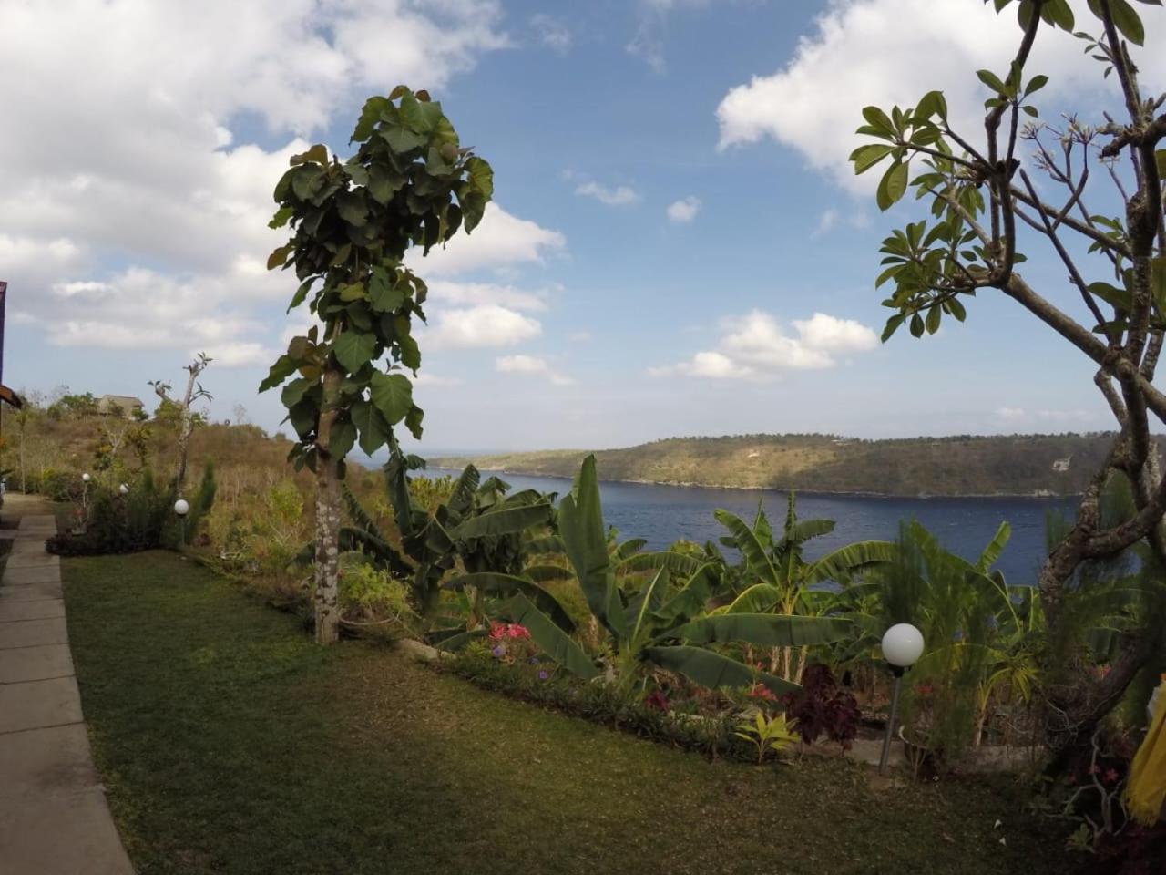 Sakti Oceanview Nusa Penida Exterior photo