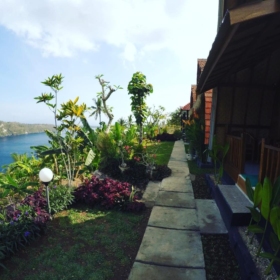Sakti Oceanview Nusa Penida Exterior photo
